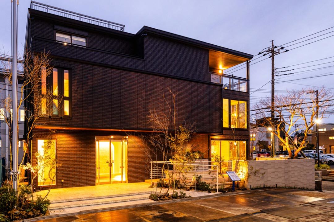 江戸川デシオ展示場_夜外観