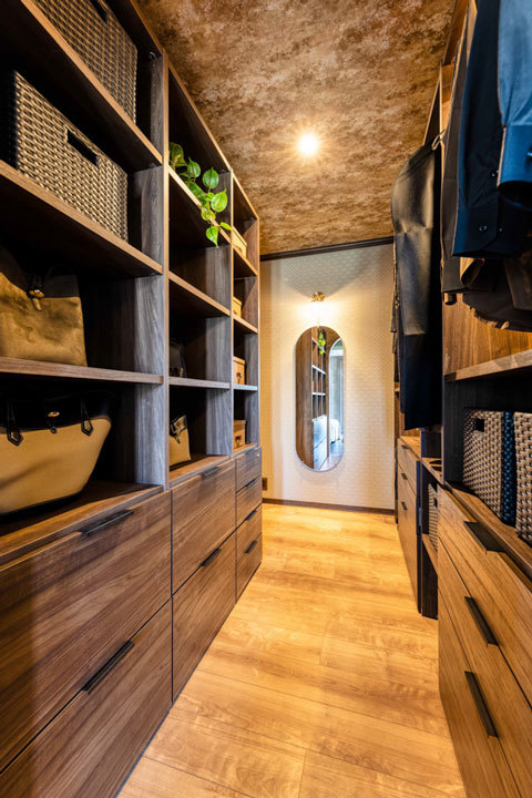 環八蒲田デシオ展示場_大小さまざまな形状で適材適所の収納が可能なシステムクローゼット